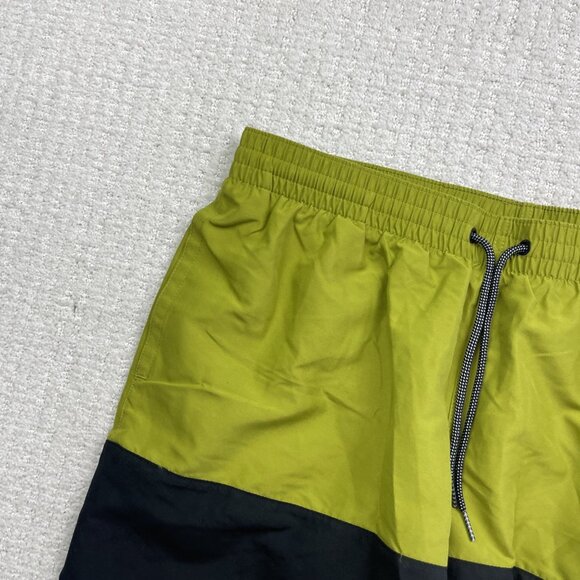 Nike Split 5" Men's XL Black / Green Volley Swim Shorts beach Surf Active Wear - Picture 2 of 12